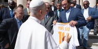 Tennessee Speaker of the House Cameron Sexton gifts Pope Leo Tennessee Volunteers football jersey