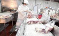El Gobierno anunció que también eliminará retenciones de carnes avícolas y bovinas hasta el 31 de octubre
