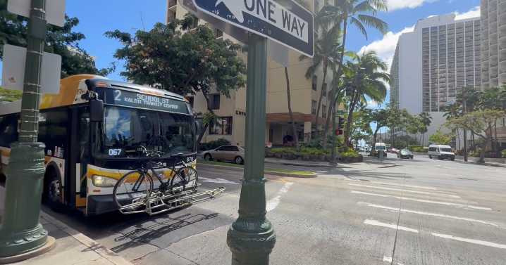 Man arrested for allegedly beating man with a brick at Waikiki bus stop