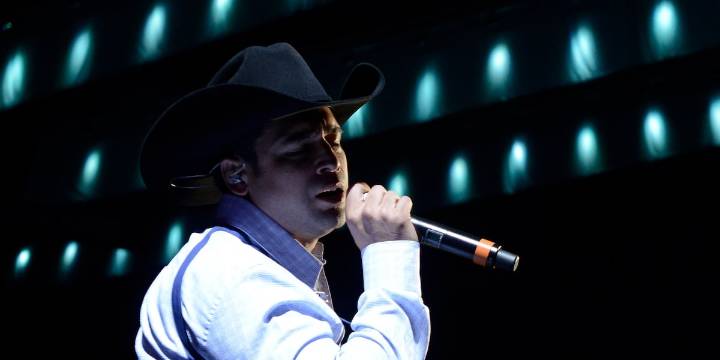Tejano star Bobby Pulido launches South Texas congressional run
