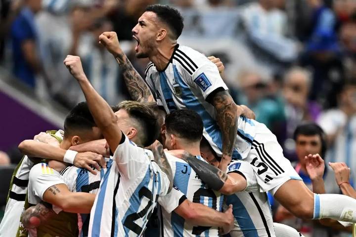 ¡Con una figura de la Selección Argentina! la estrella de América TV que empezó una nueva relación