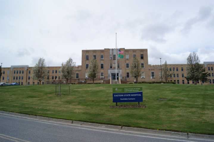 Eastern State Hospital employee shot, killed in parking lot before deputy kills suspect