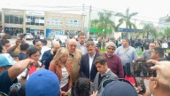 Muestras de apoyo de Kicillof y Achával a los trabajadores despedidos de ILVA en Pilar