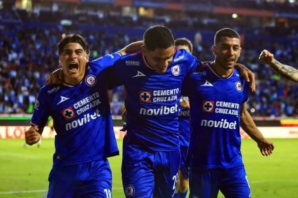 Suma Cruz Azul sexto triunfo consecutivo
