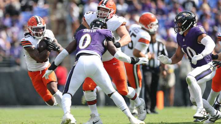 Browns injury report | Joel Bitonio, Jack Conklin questionable