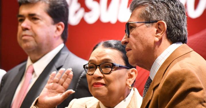 Arrancan pasarela en San Lázaro