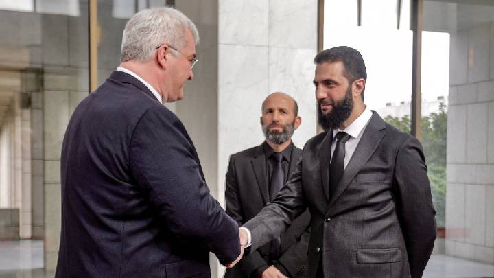 Zelenski anuncia el restablecimiento de relaciones diplomáticas entre Ucrania y Siria