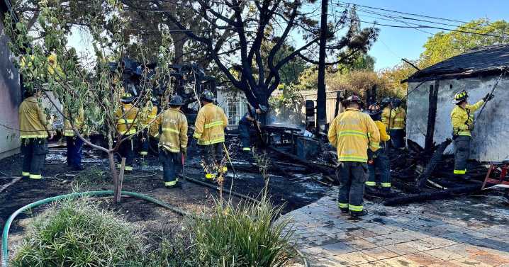 2-alarm power pole fire in San Jose threatens neighboring homes