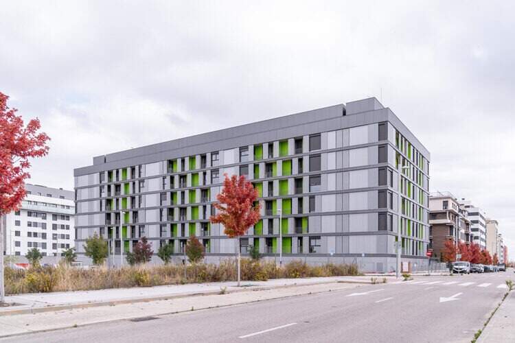 Madrid culmina la regeneración de la Colonia de Los Olivos con 67 nuevas viviendas públicas en Latina