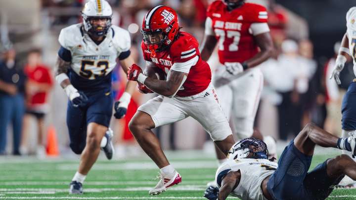 Jacksonville State rolls up 531 yards of offense in rout of FCS Murray State