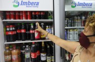 Industria mexicana de bebidas critica la subida de impuestos a los refrescos