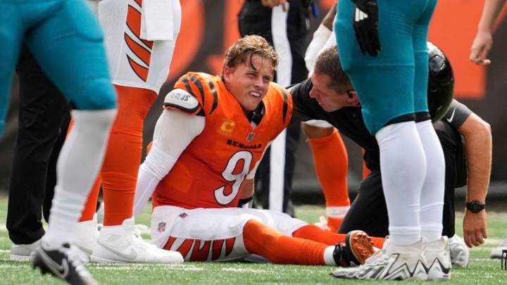 Joe Burrow injury dampens late Bengals victory, Eagles beat Chiefs in Super Bowl rematch: Sunday NFL Week 2 review