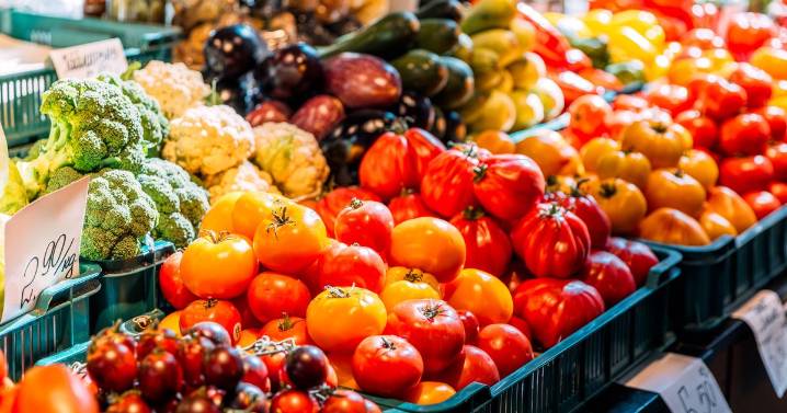 Health warning as 29 Brits struck down in salmonella outbreak