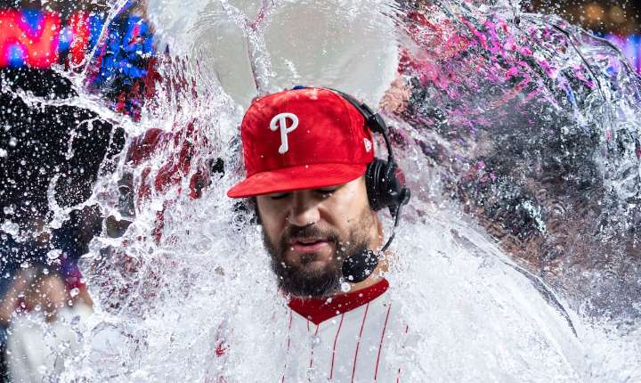 Kyle Schwarber conecta su cuadrangular número 50 y los Phillies vuelven a derrotar a los Mets