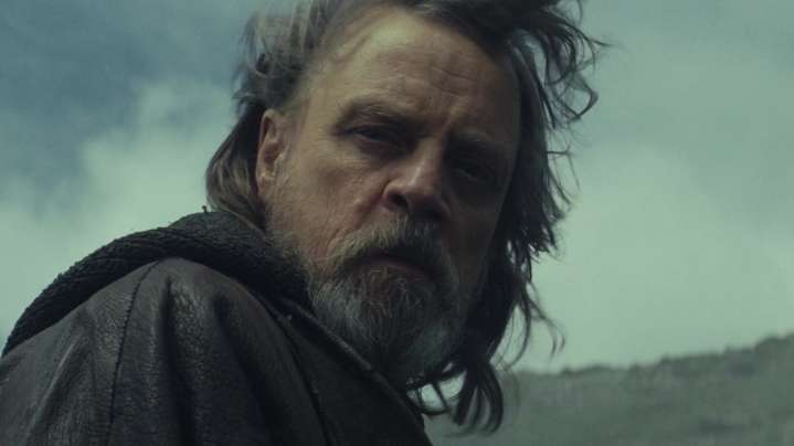Why Mark Hamill Returned For Star Wars: The Last Jedi Against His Better Judgement