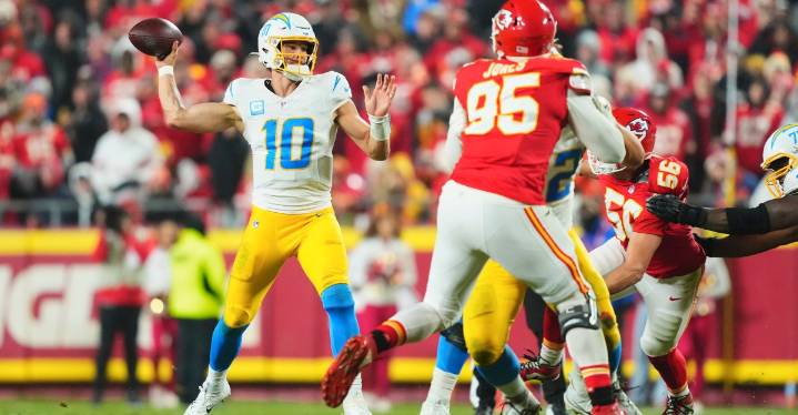 Friday Night Football – Cargers vs. Chiefs: How to watch, game time, TV channel, streaming