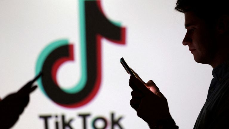 Trump and Xi discuss TikTok deal to stop US ban