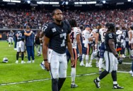 Raiders’ Geno Smith struggles against Bears, while Ashton Jeanty shines