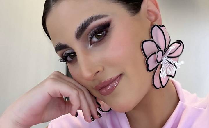 Sofía Rivera Torres se estrena como mamá con nuevo look