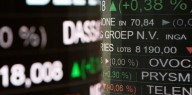 El dólar y el riesgo país cerraron al alza