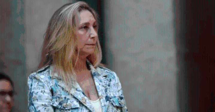 Elecciones 2025: Karina Milei llegó custodiada y se limitó a dar declaraciones, pero llamó a «la gente» a votar