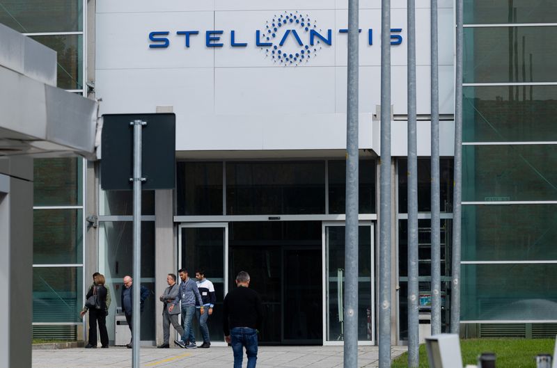 Stellantis has cut 10,000 Italy jobs in four years, union reports
