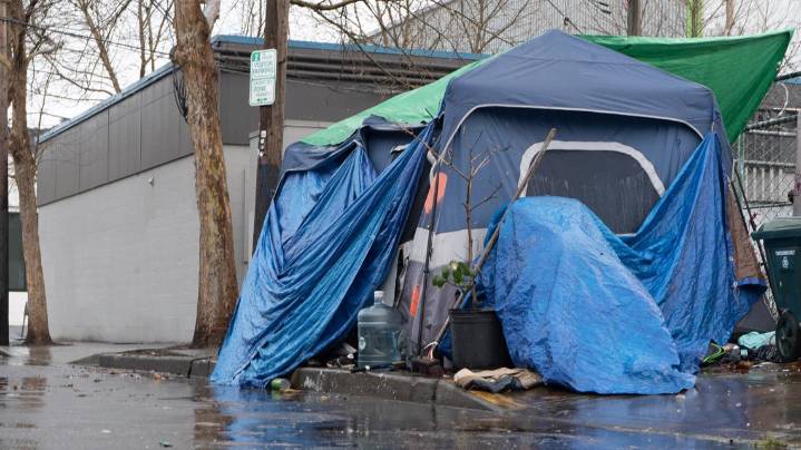 Portland mayor considering resuming camping ban