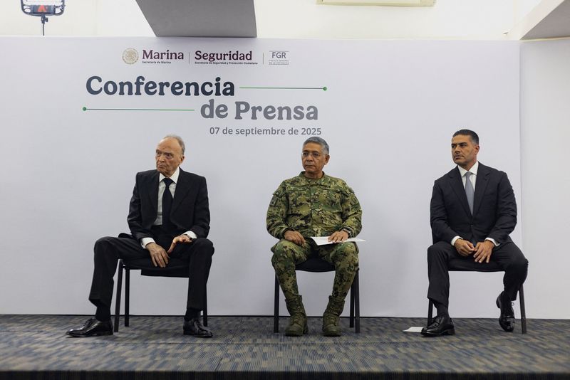 After 14 detentions, Mexico's top prosecutor vows more actions against fuel crimes