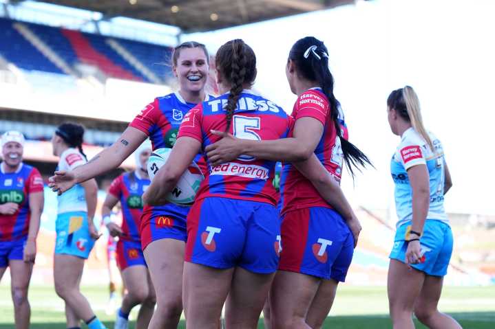 Knights beat Titans to reach NRLW preliminary final