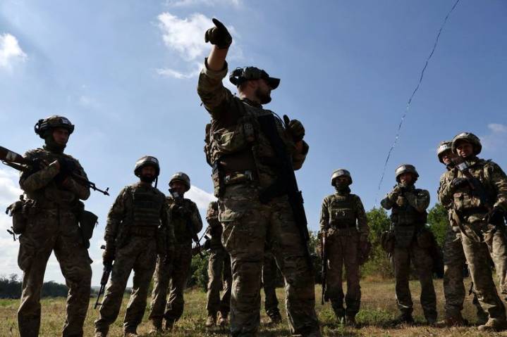 Berlin postpones decision on military engagement regarding Ukraine