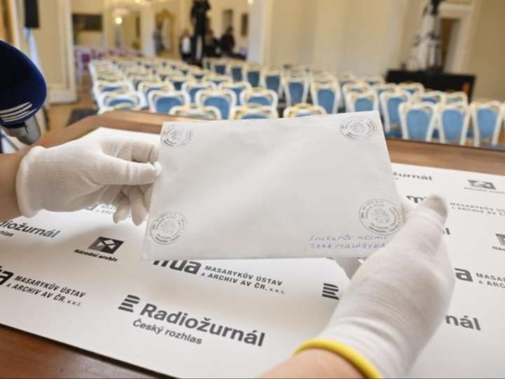 "La gente es estúpida": revelaron la polémica carta del fundador de Checoslovaquia, guardada durante 90 años y con una advertencia por Hitler