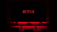 Drama de época, tensión y hasta Taylor Swift entre sus filas: la película de Netflix que tenés que ver este finde