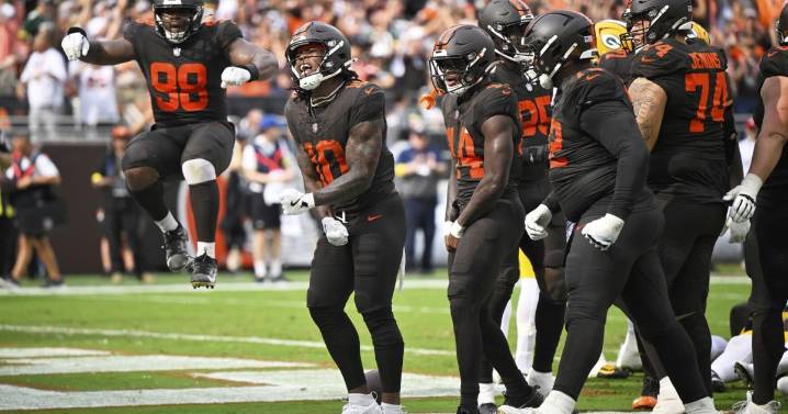 Browns' defense continues to dominate, but can it keep carrying the team?