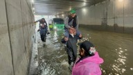 Lluvias en la CDMX causan caos y daños en casas, vehículos y calles