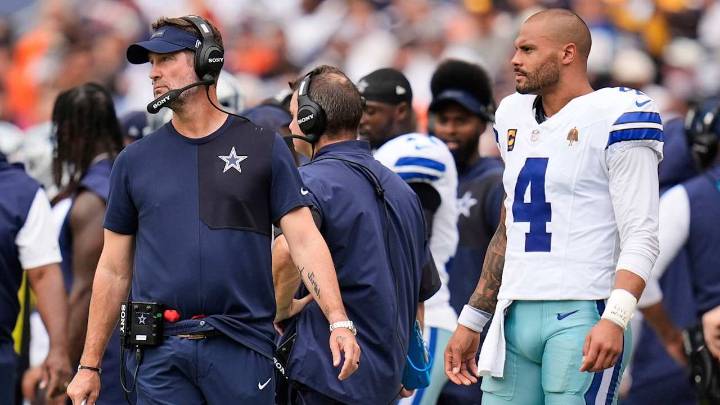 Dak, Schotty reflect on 'humbling' loss in Chicago