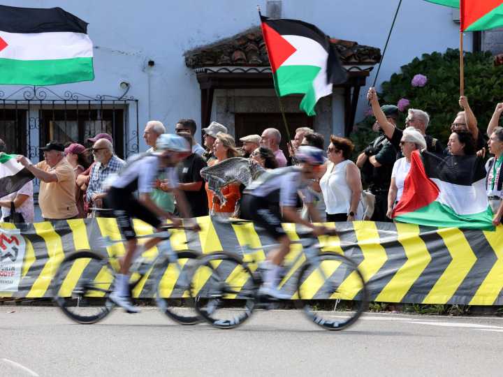 Pro-Palestine protests bring ‘extraordinary’ security for Spain’s Vuelta