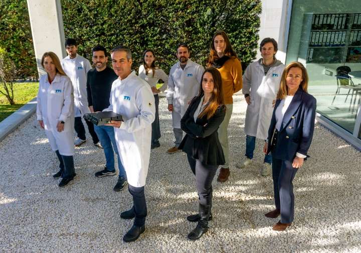 El segundo satélite español con tecnología cántabra se pondrá en órbita en un mes