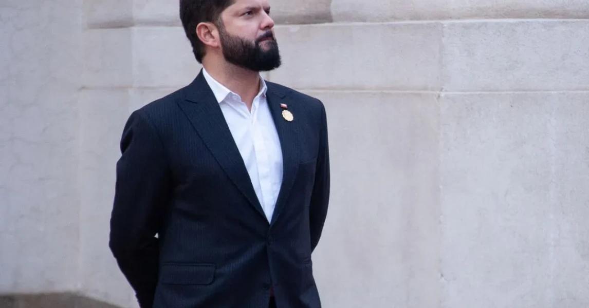 “El voto en Chile hoy es obligatorio”: Boric confirma multas por no ir a sufragar y lanza dardos contra la sombra de los bots
