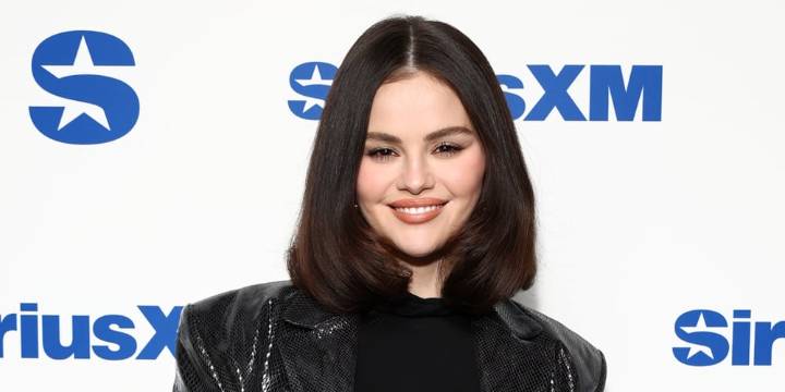 Selena Gomez Opens Up About Unpacking Body Shaming Trauma in Therapy 