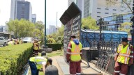 Para limpieza, retiran tapiales de la Glorieta de las Mujeres que Luchan en CDMX