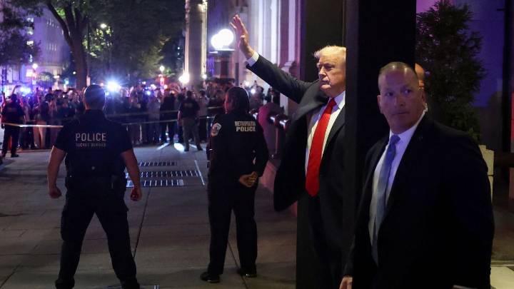 Trump, sobre la felicitación enviada a Epstein: «no es mi firma»