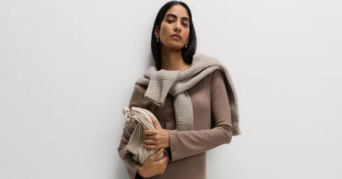 'Flattering' and 'cosy' Marks and Spencer dress is perfect for autumn