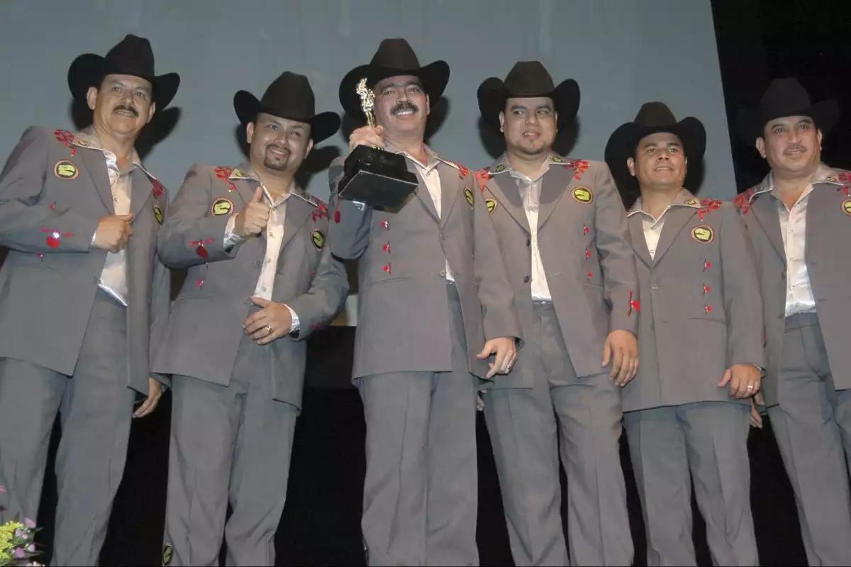 Michoacán prohíbe corridos y obliga a posponer concierto de Los Tucanes de Tijuana