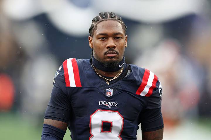 Is He The Drama? Stefon Diggs Facing Paternity Suit From InstaModel Accusing Him Of Fathering Her 5