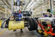 Perfilan arancel de 50% para autos chinos y otros productos
