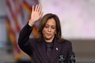 Propalestinos interrumpen la presentación del libro de Kamala Harris: «Tus manos están manchadas de sangre»