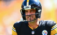 The oldest NFL quarterbacks of the 2025 season: Ageless veterans defying time