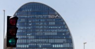 BBVA mejora su OPA sobre Sabadell un 10% al ofrecer ahora una contraprestación enteramente en acciones