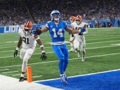 Goff throws 2 TD passes to St. Brown, Lions beat Browns 34