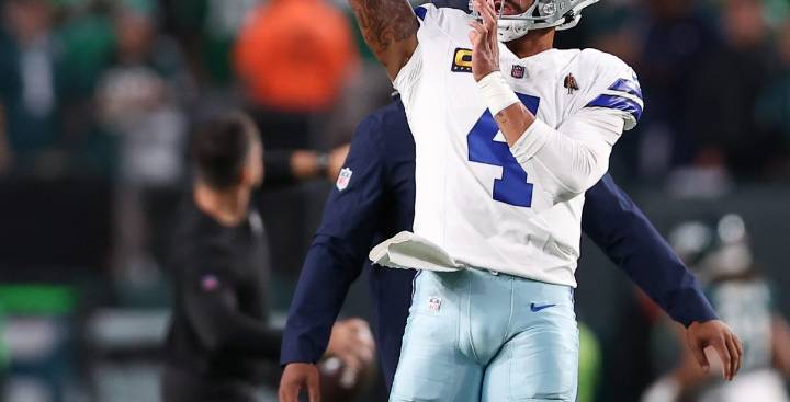 Dallas Cowboys at Philadelphia Eagles first quarter recap: Emotions fly as Cowboys and Eagles tied after one